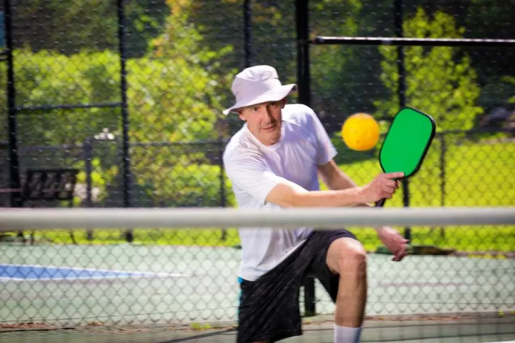 loi-carry-và-double-hit-trong-pickleball-mypickle