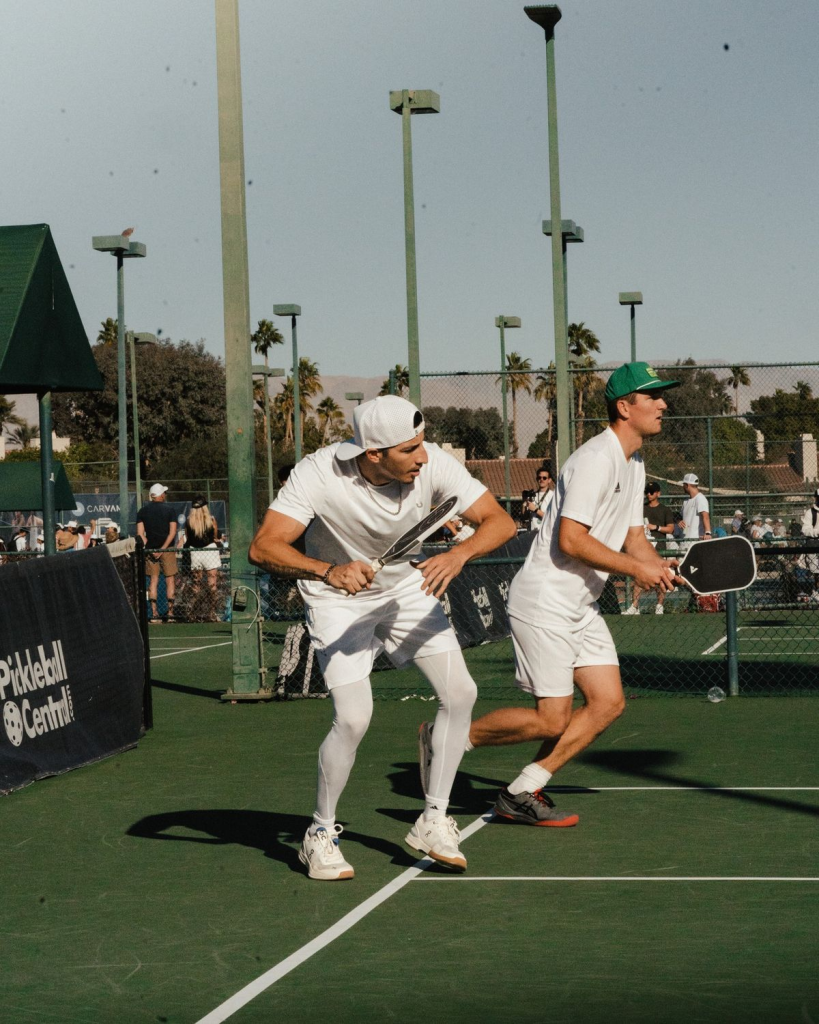 Nghệ thuật chủ động đến từ tư thế sẵn sàng tu-the-chuan-bi-pickleball-mypickle